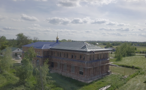 Реконструкция крыши монастыря: 653 м²